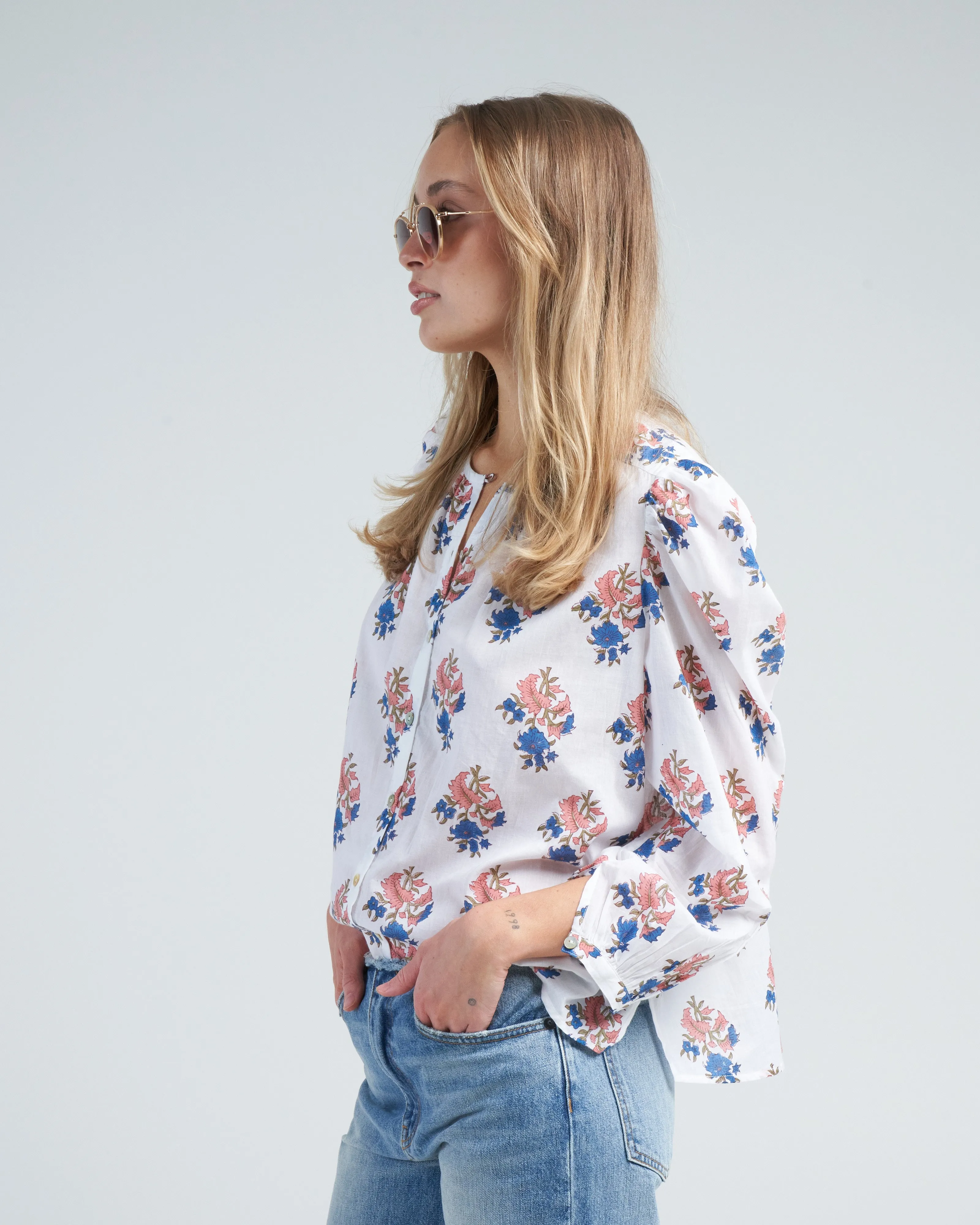 anna cactus flower shirt - white desert