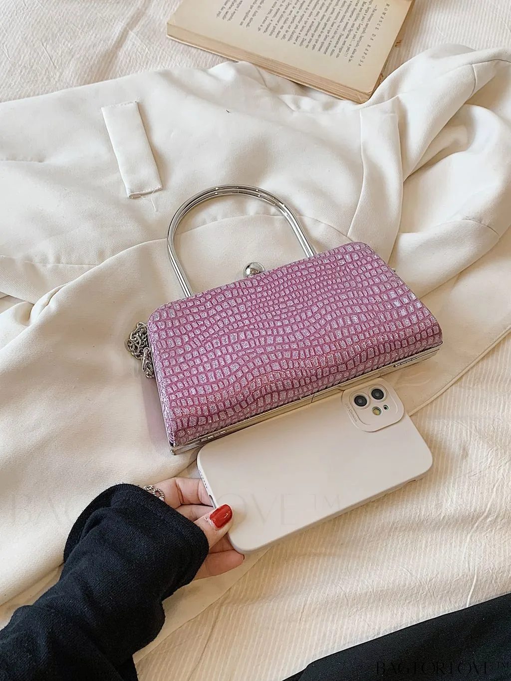 BagForLove - Chic and Versatile Crocodile Pattern Handbag for Stylish Women