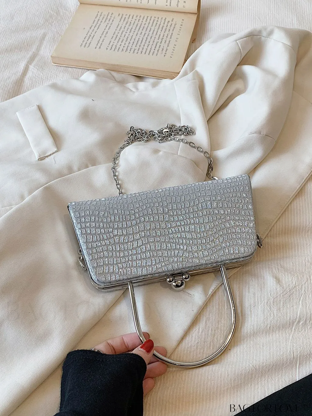 BagForLove - Chic and Versatile Crocodile Pattern Handbag for Stylish Women