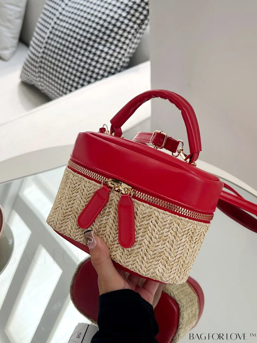 BagForLove - Chic Mini Straw Handbag with Contrast Color Design