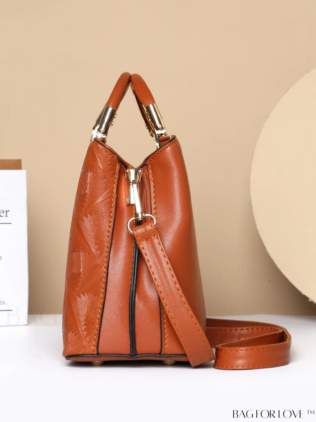 BagForLove - Chic Minimalist Textured Metallic Handbag with Circle Handle for Stylish Commuting