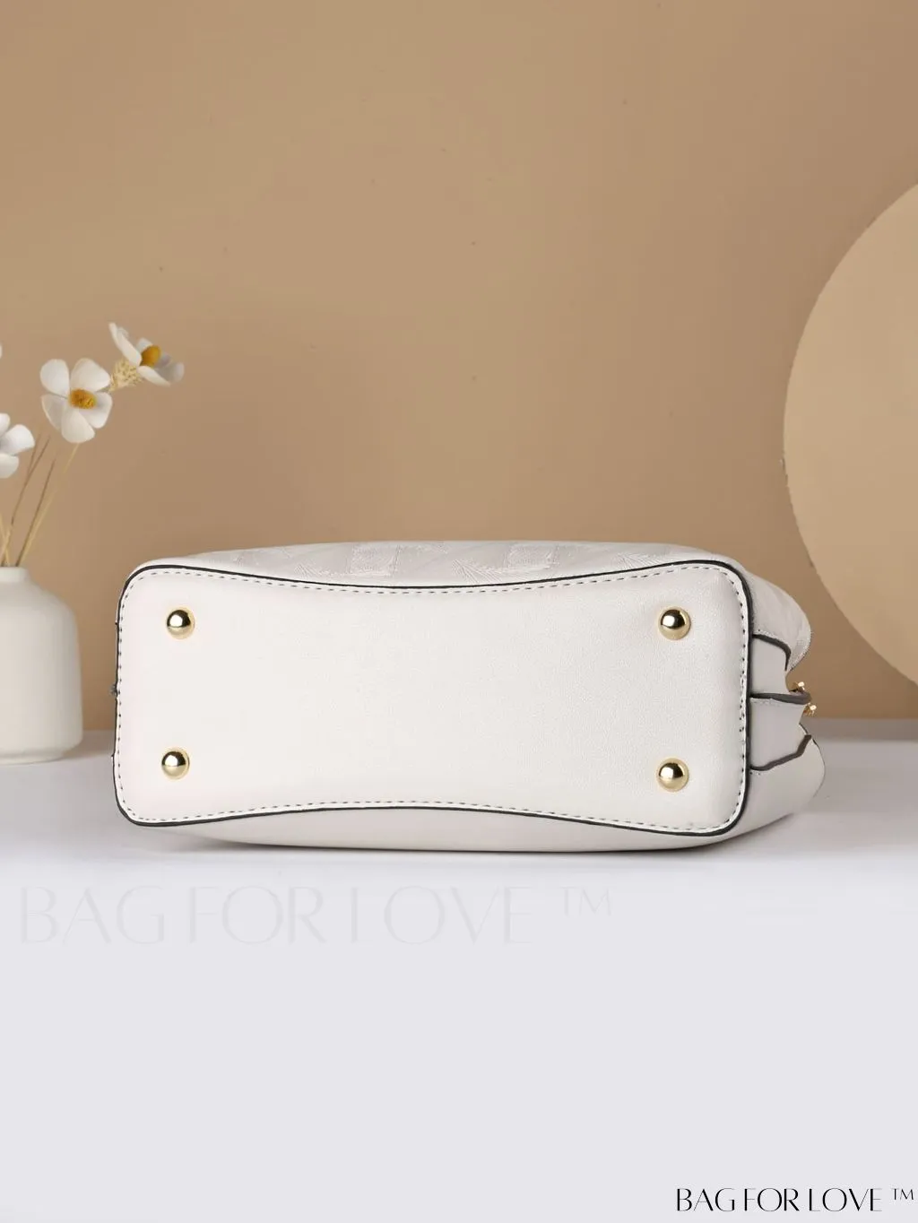 BagForLove - Chic Minimalist Textured Metallic Handbag with Circle Handle for Stylish Commuting