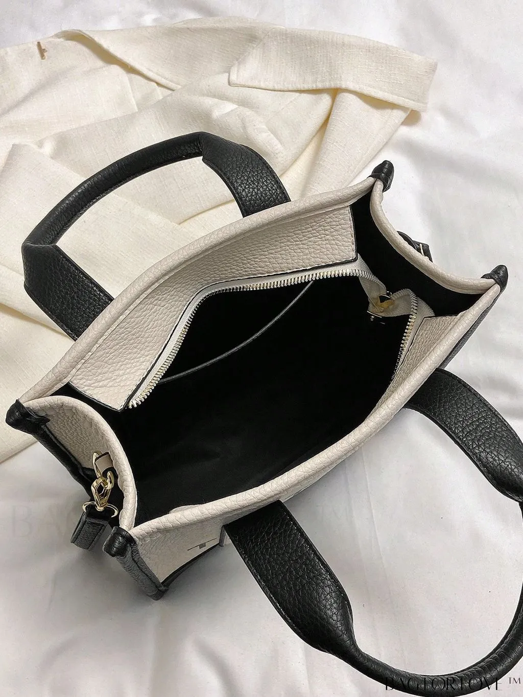 BagForLove - Stylish Litchi Embossed Square Bag with Double Handles and Zipper Closure