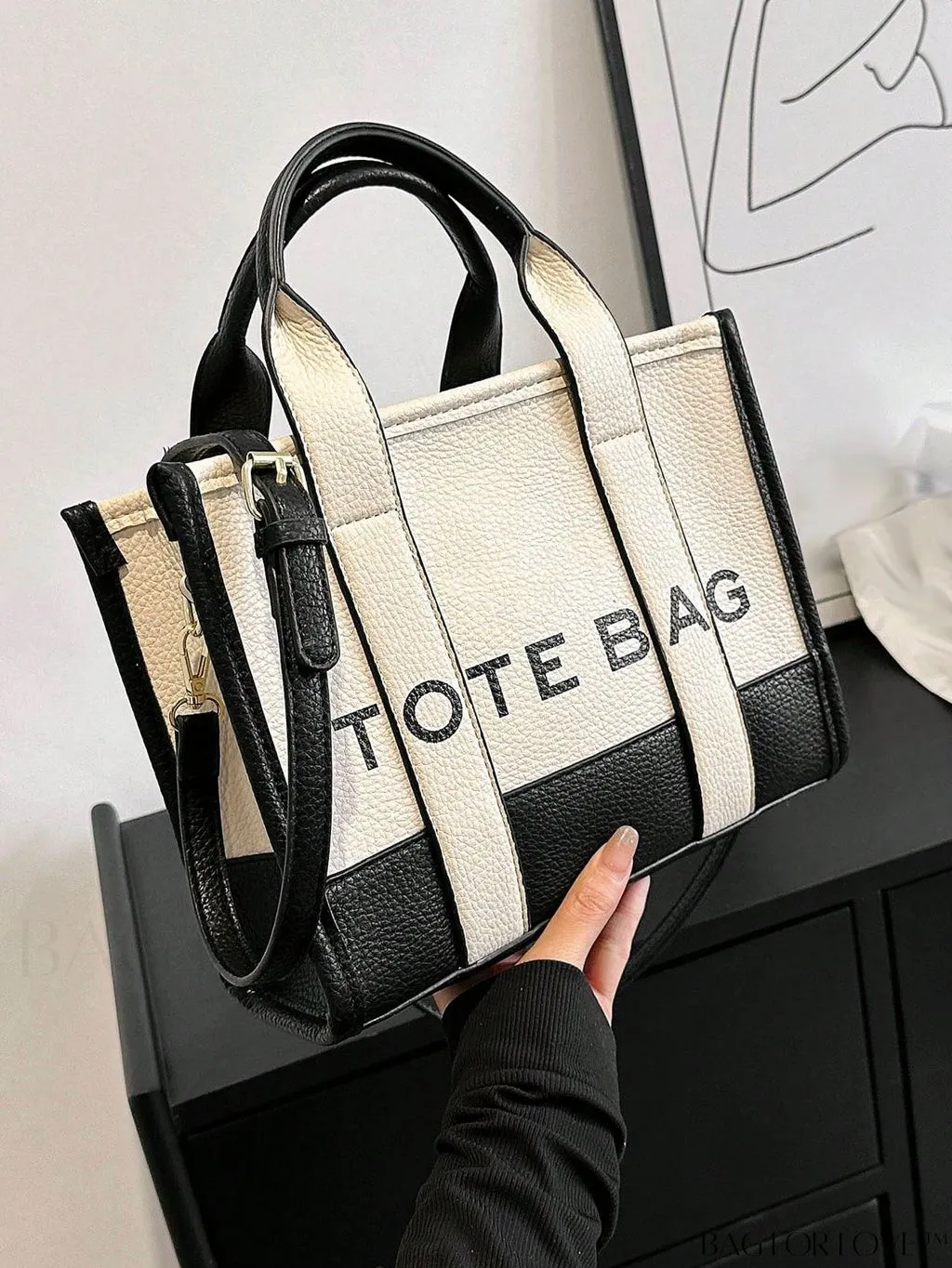 BagForLove - Stylish Litchi Embossed Square Bag with Double Handles and Zipper Closure