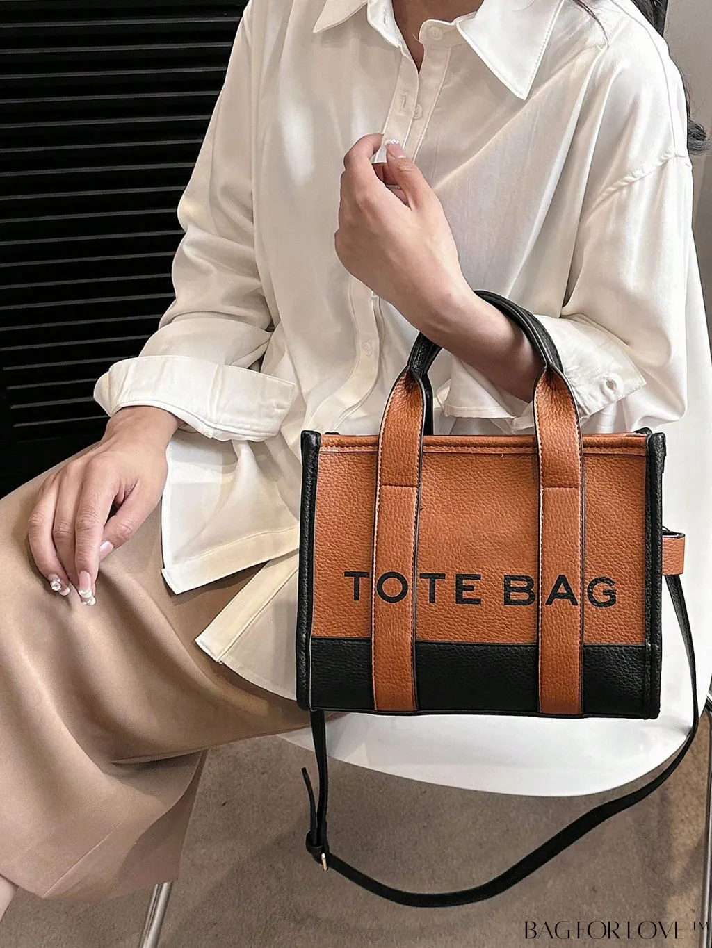 BagForLove - Stylish Litchi Embossed Square Bag with Double Handles and Zipper Closure