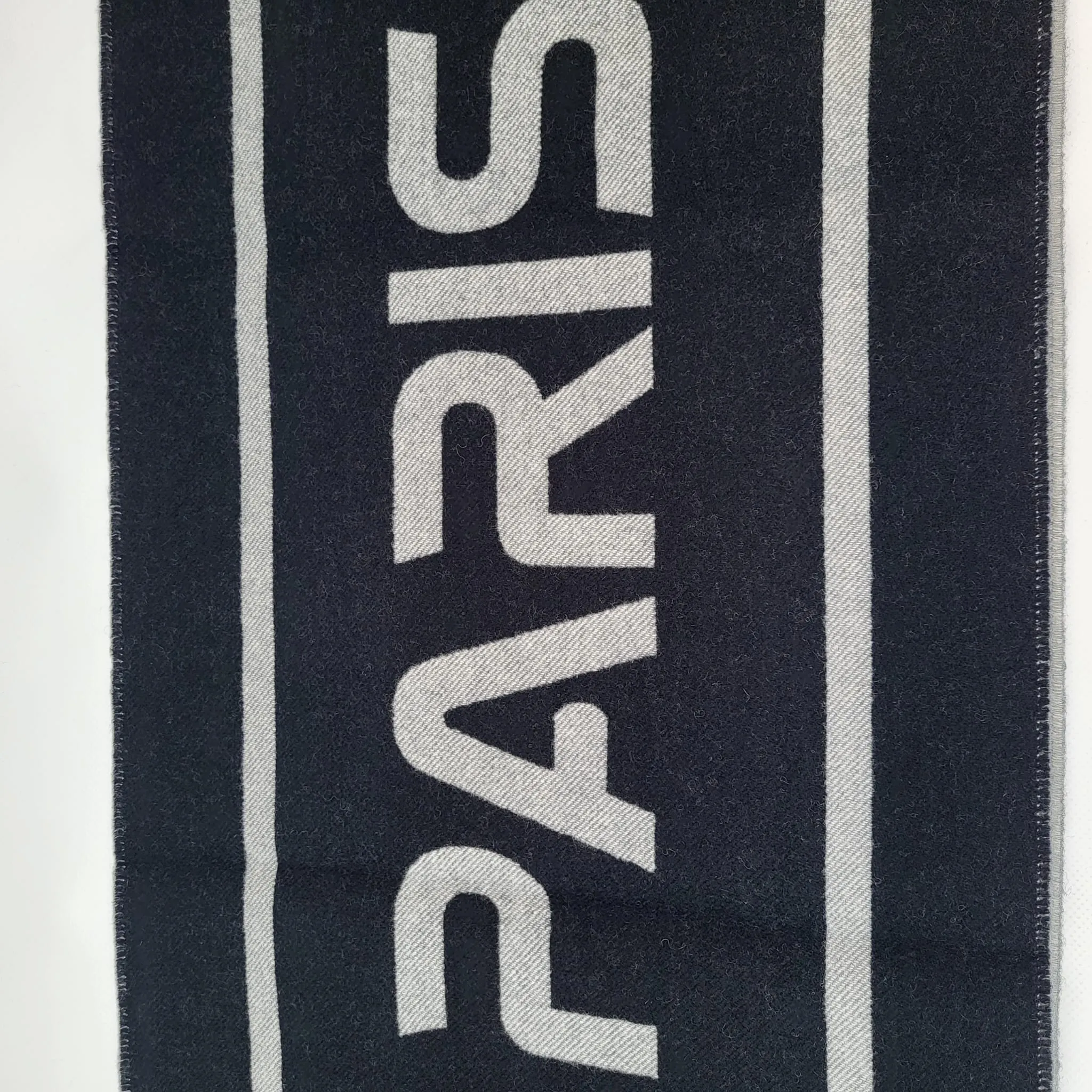 City Gravity Scarf
