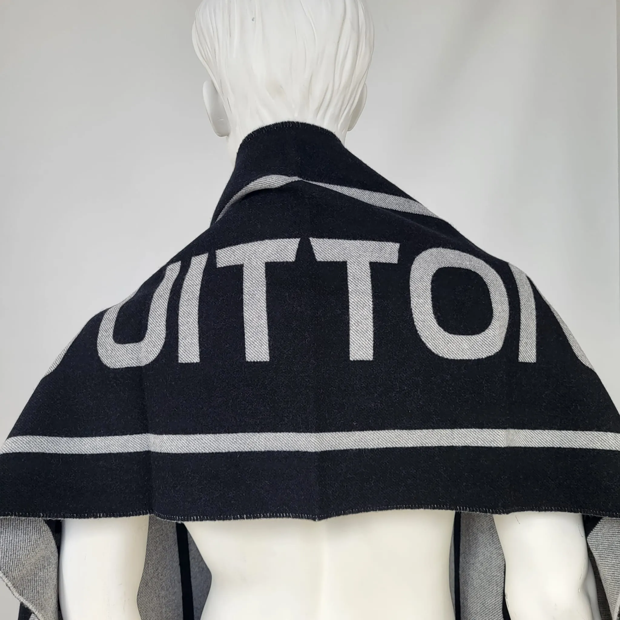 City Gravity Scarf