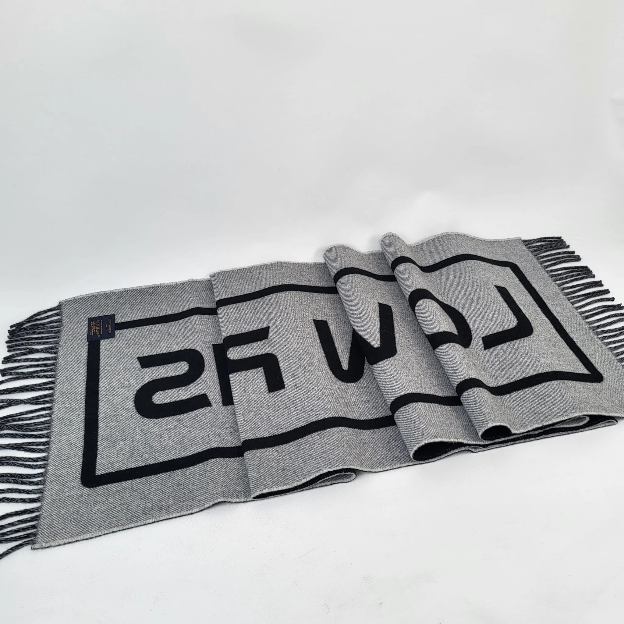 City Gravity Scarf