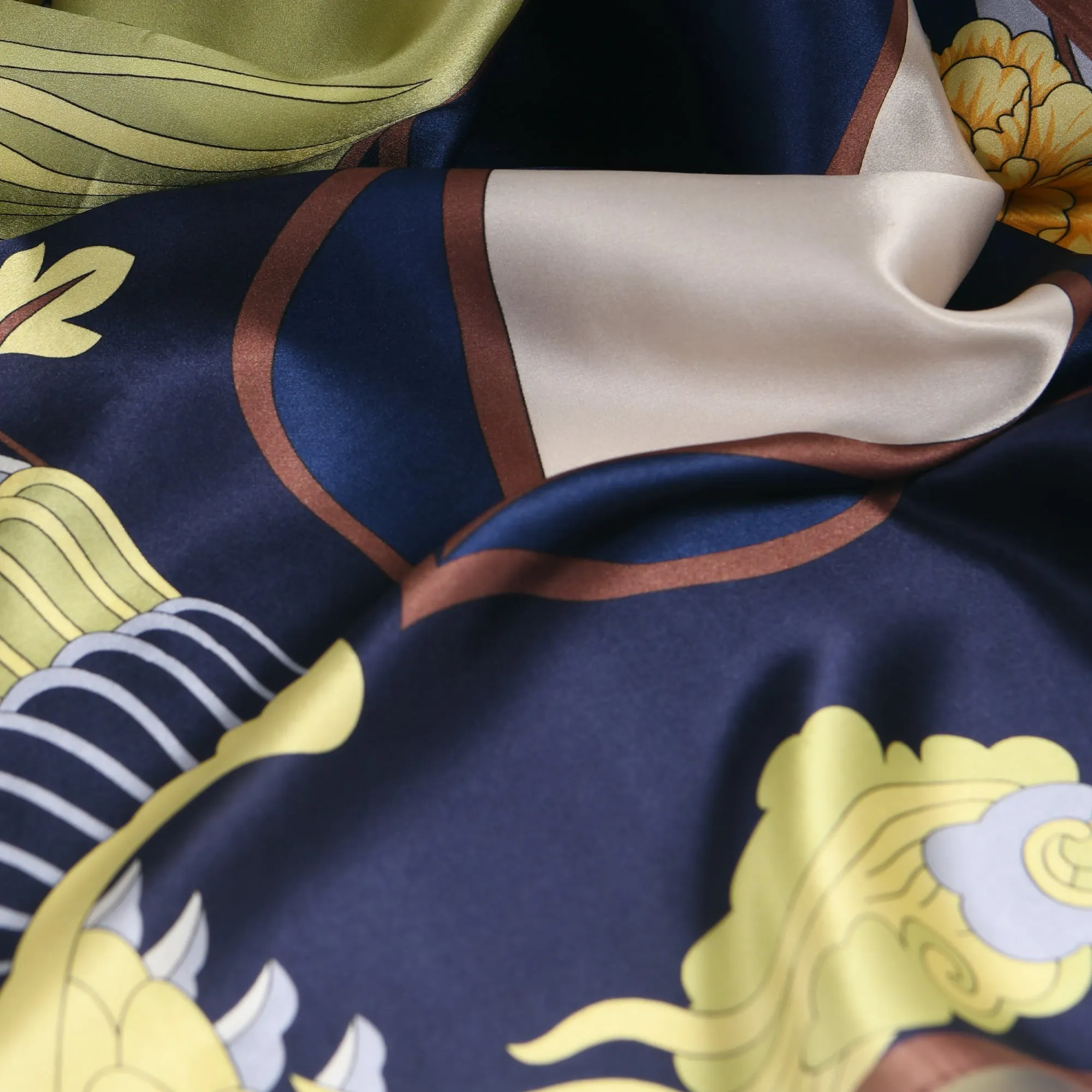 Dahlia in Bloom Silk scarf