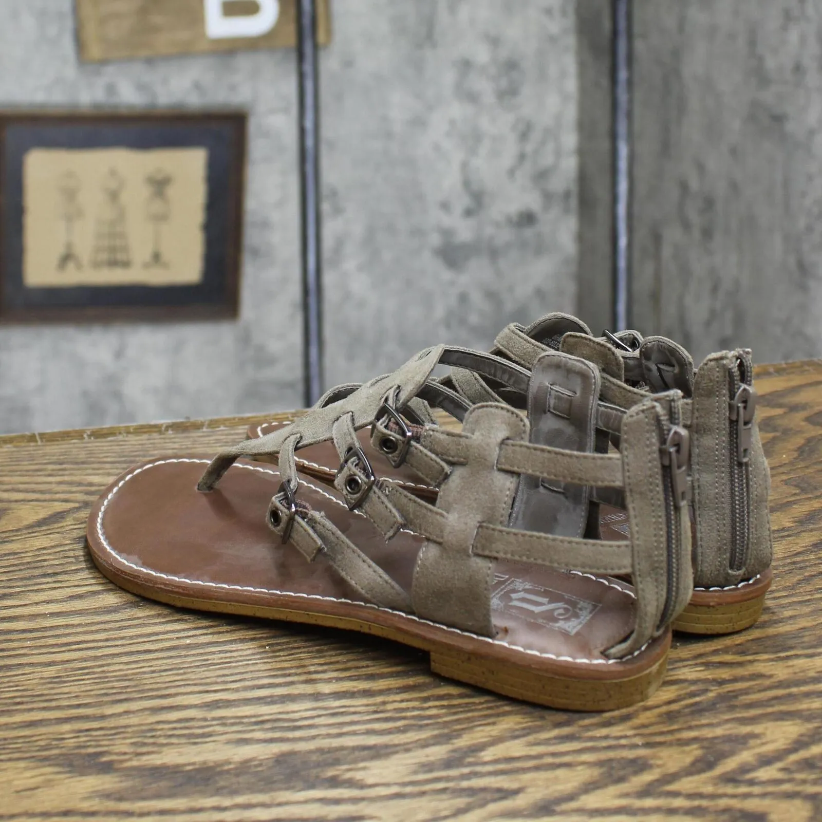 Decree Womens Vintage Gladiator Sandals 16740389298323 Mushroom Brown 6.5M