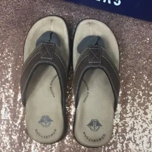 Dockers Brown Leather Flip Flops 9M