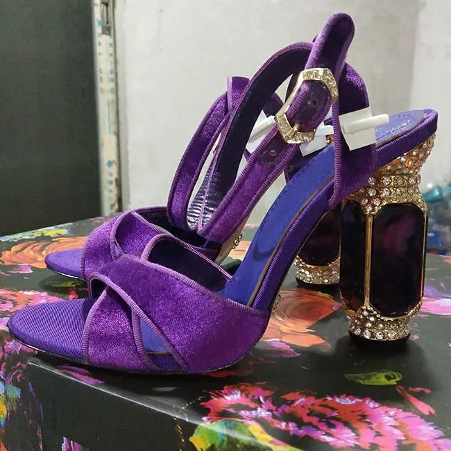 Fashion Summer Sandal Shoe Red Purple Black Silk Leather Diamond Heel Chunky Heel Wedding Shoe Bridal Sandalias