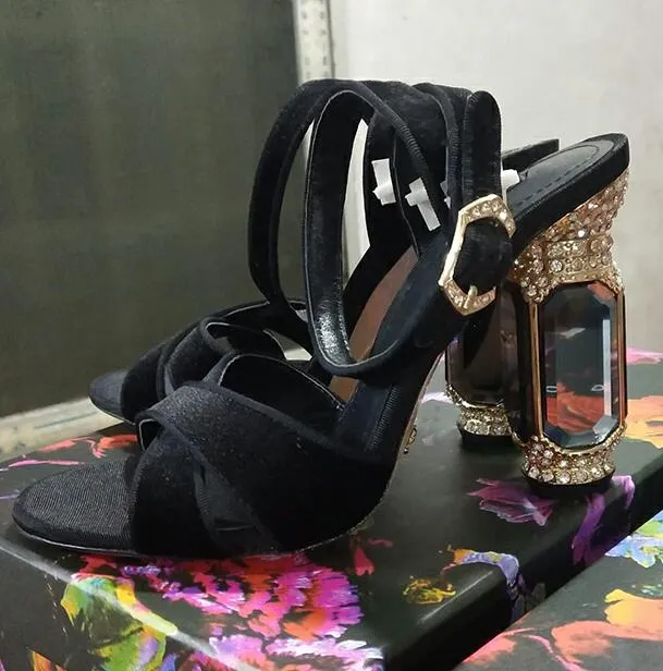Fashion Summer Sandal Shoe Red Purple Black Silk Leather Diamond Heel Chunky Heel Wedding Shoe Bridal Sandalias