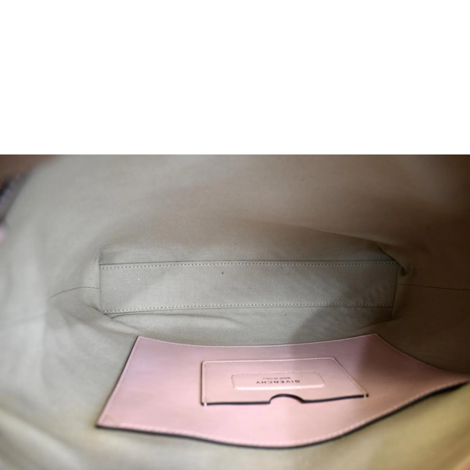 GIVENCHY Soft Medium Antigona Smooth Leather Crossbody Bag Light Pink