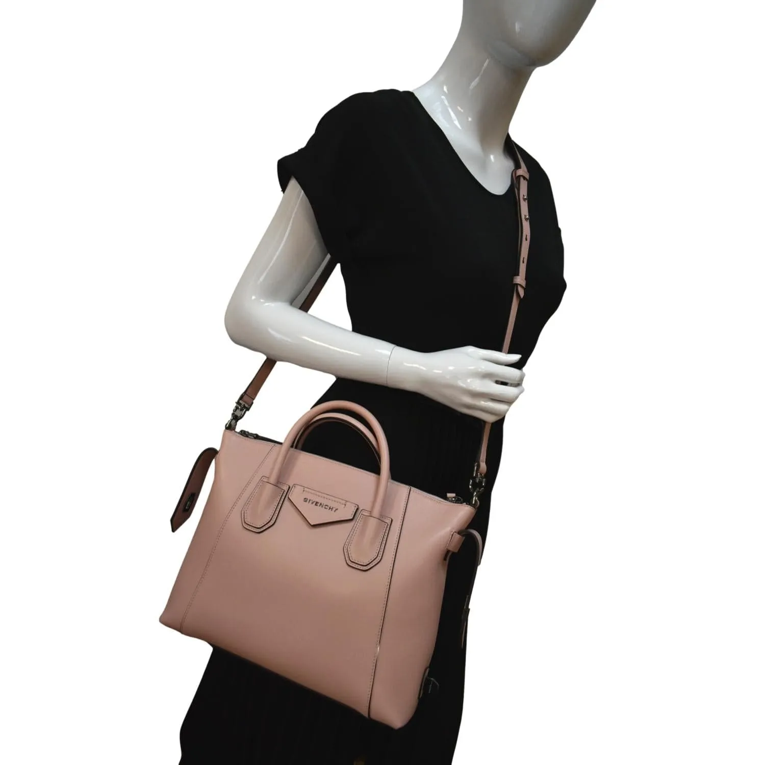 GIVENCHY Soft Medium Antigona Smooth Leather Crossbody Bag Light Pink