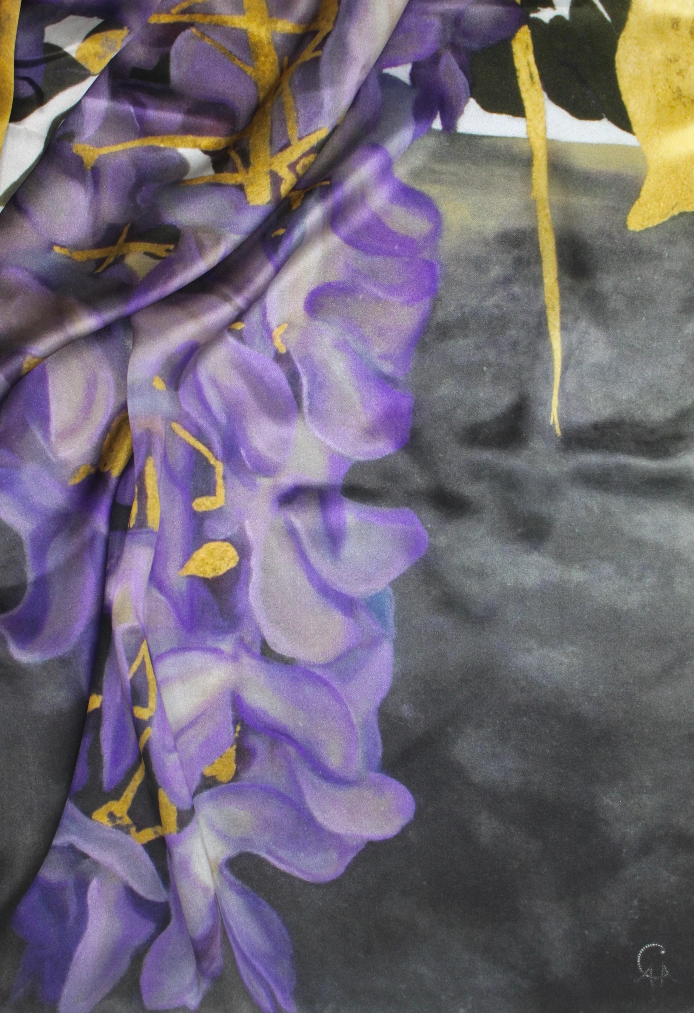 Glicini di San Michele Italian Silk Satin 66 x 66 cm