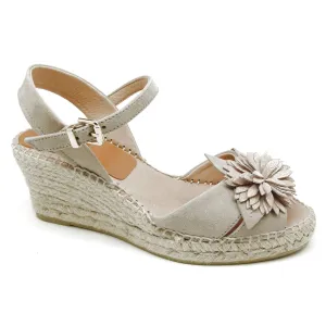 KA8074 Taupe