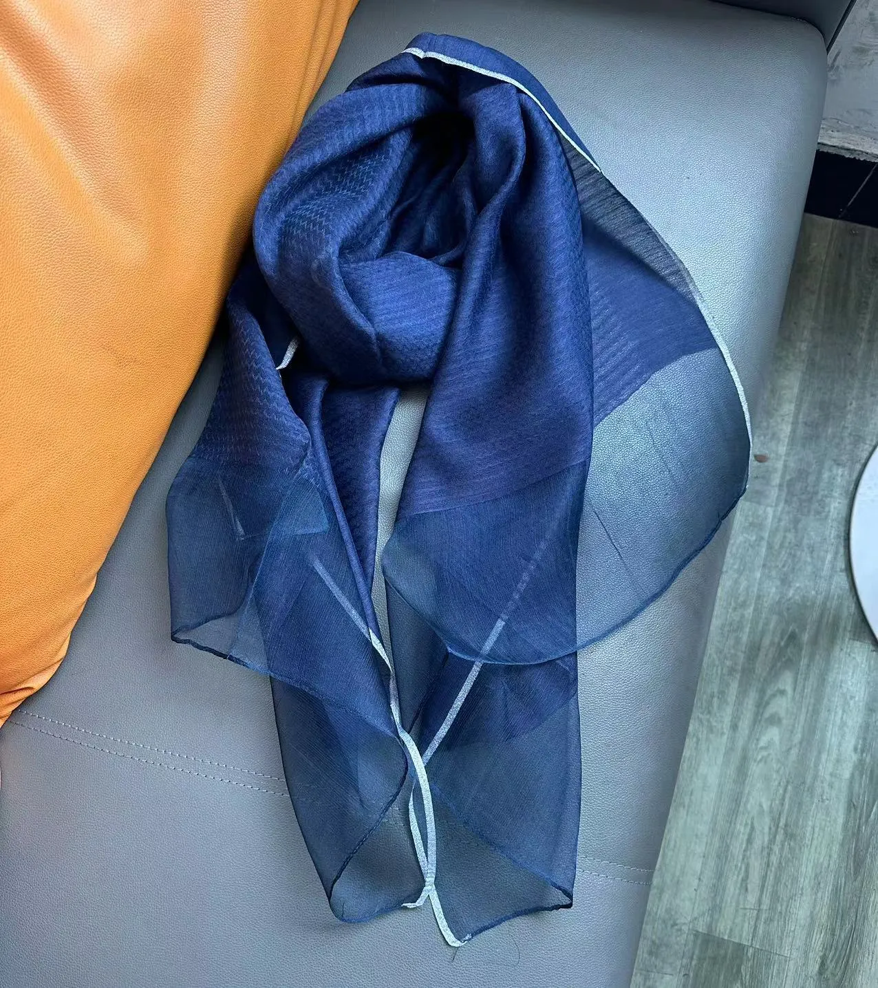 Korean Style New Contrast Color Warm Scarf Fashionable Western Style Gift Giving Long Shawl Women's Silk Blended Scarf