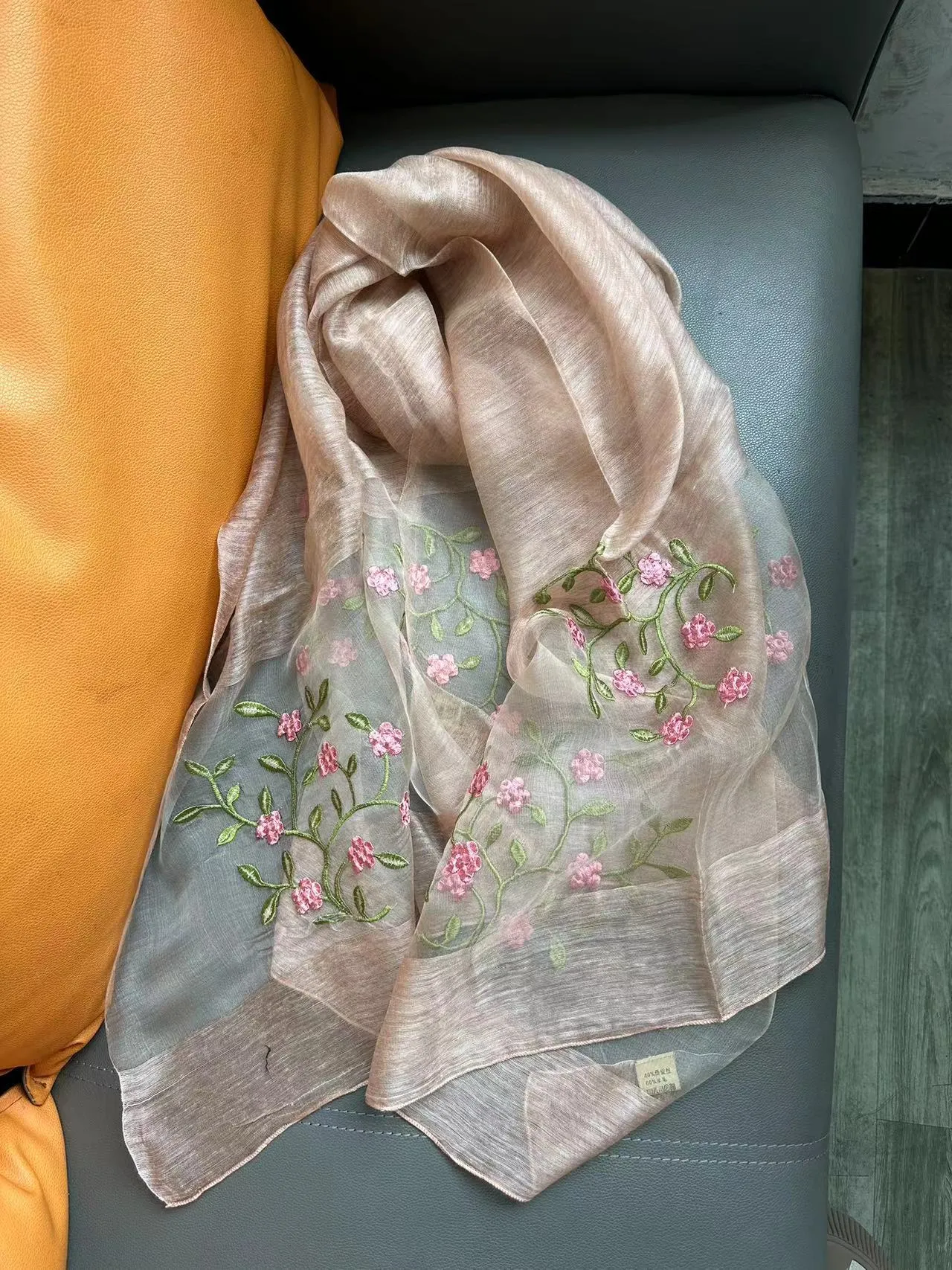 Korean Style New Contrast Color Warm Scarf Fashionable Western Style Gift Giving Long Shawl Women's Silk Blended Scarf