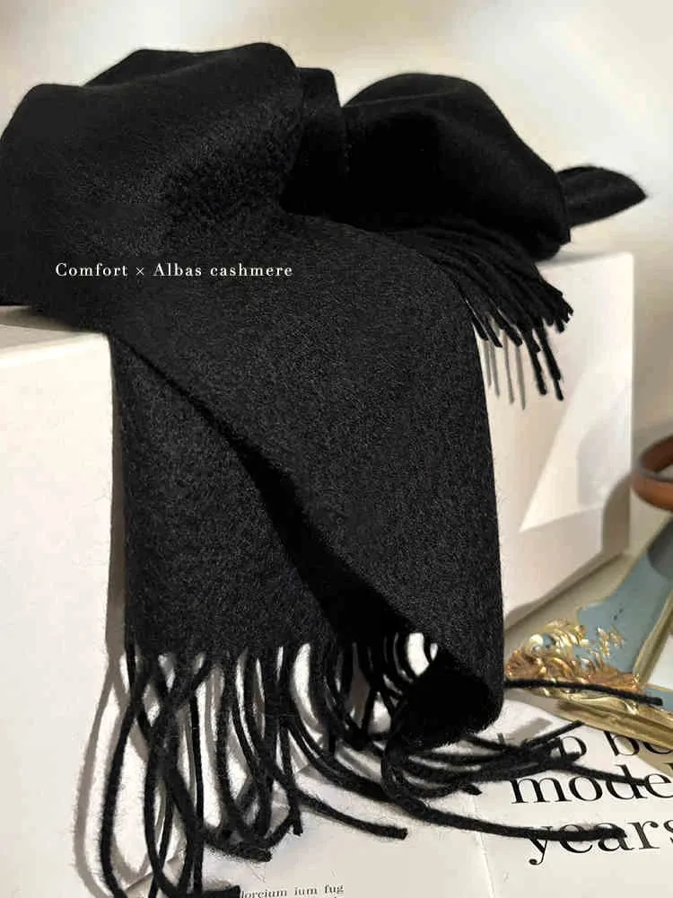 Lightweight Cashmere Scarf for Women - Fashionable Plaid Design, 180cm Length, Perfect for Winter Outdoors