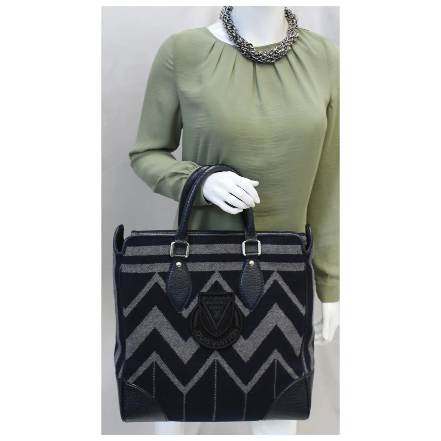 LOUIS VUITTON Cabas Vail Blanket Tote Bag