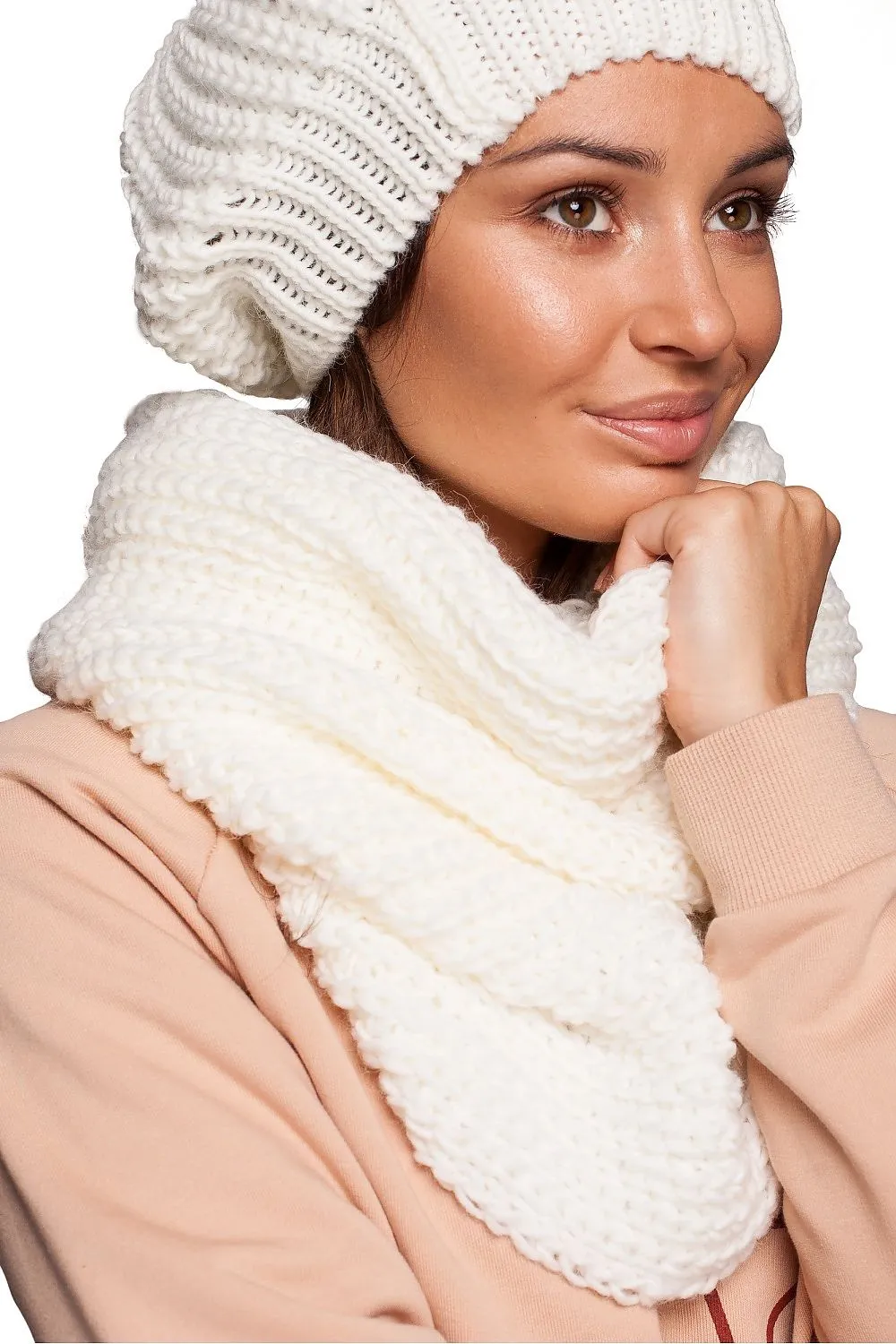 Luxurious Ribbed Knit Infinity Scarf