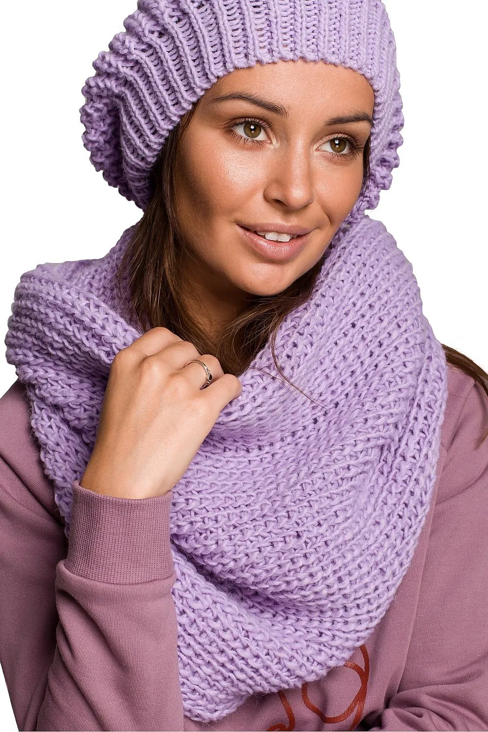 Luxurious Ribbed Knit Infinity Scarf
