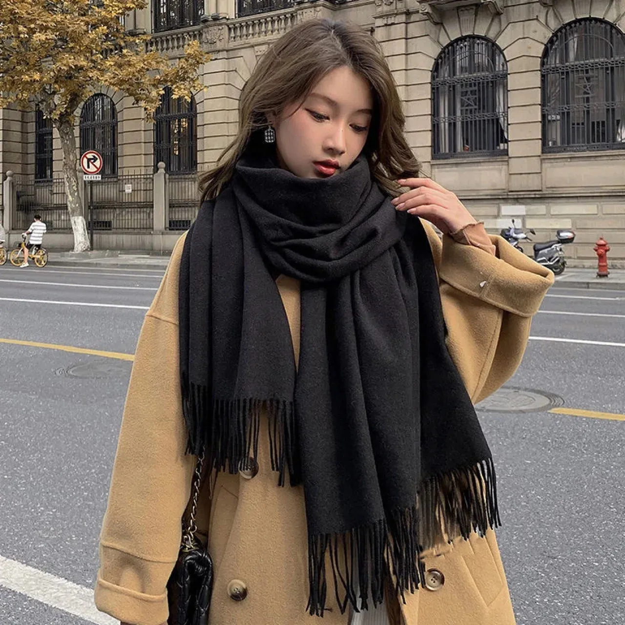 Luxurious Women's Winter Cashmere Wool Scarf – Warm & Stylish Accessory | EnigmaParis