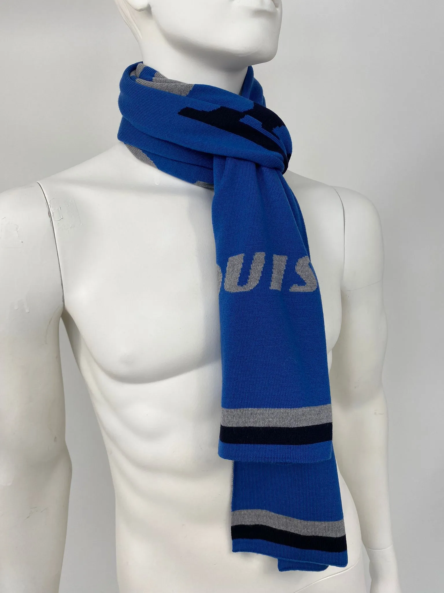 LV Forward Scarf