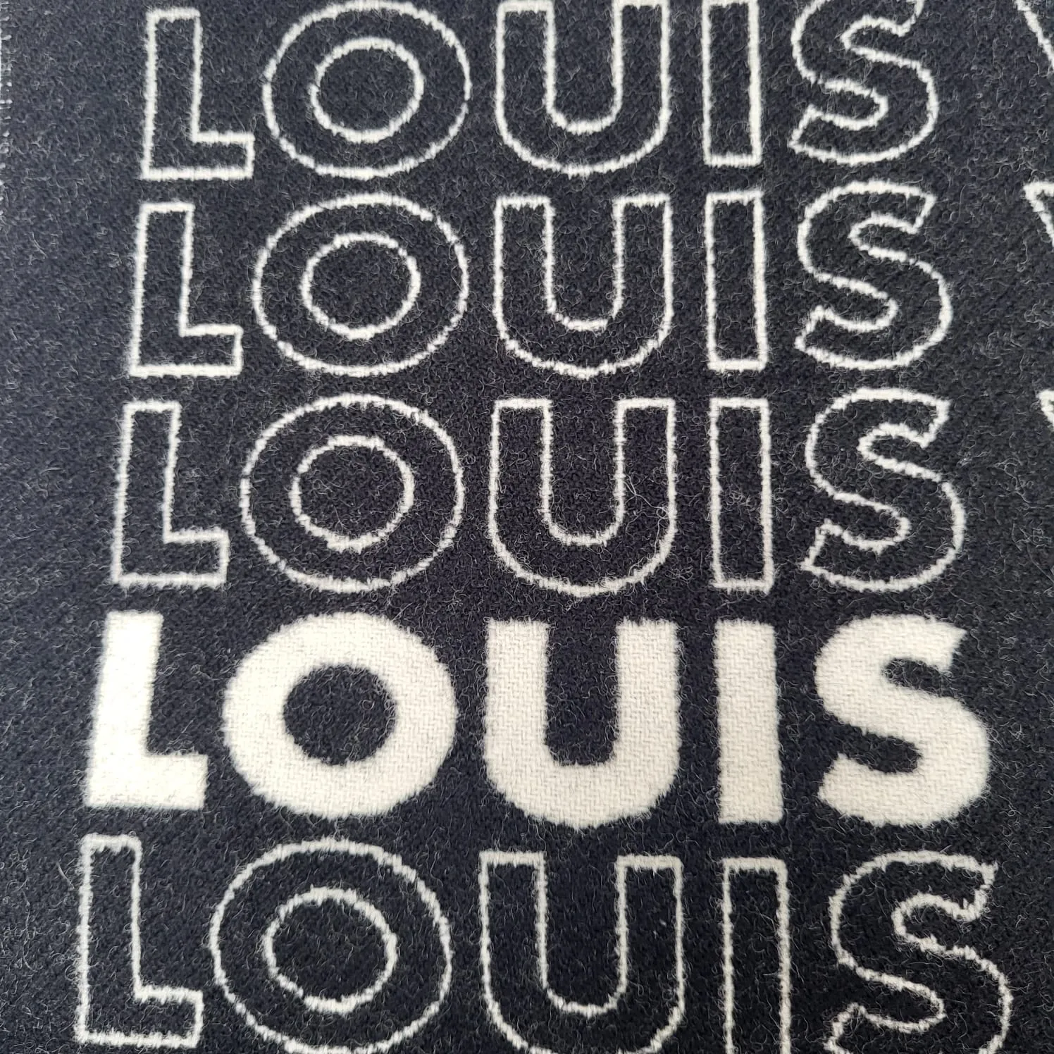 LV List Scarf