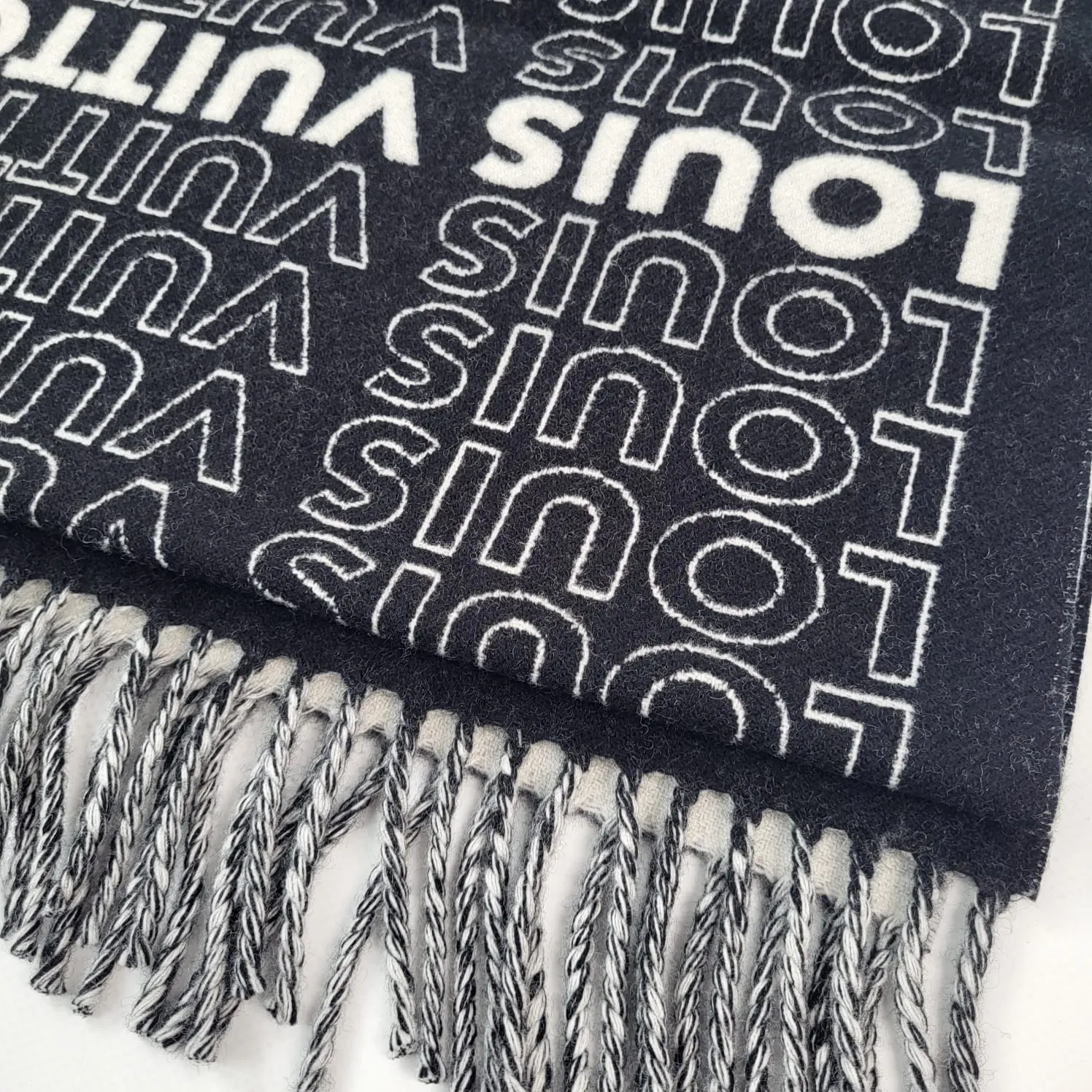 LV List Scarf