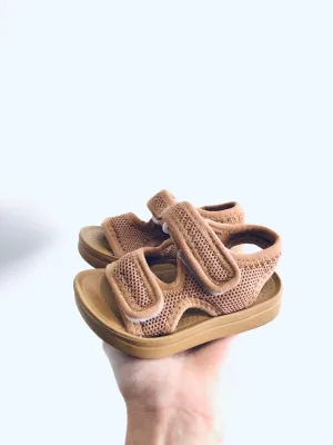 Mesh Sandals // 5 Toddler