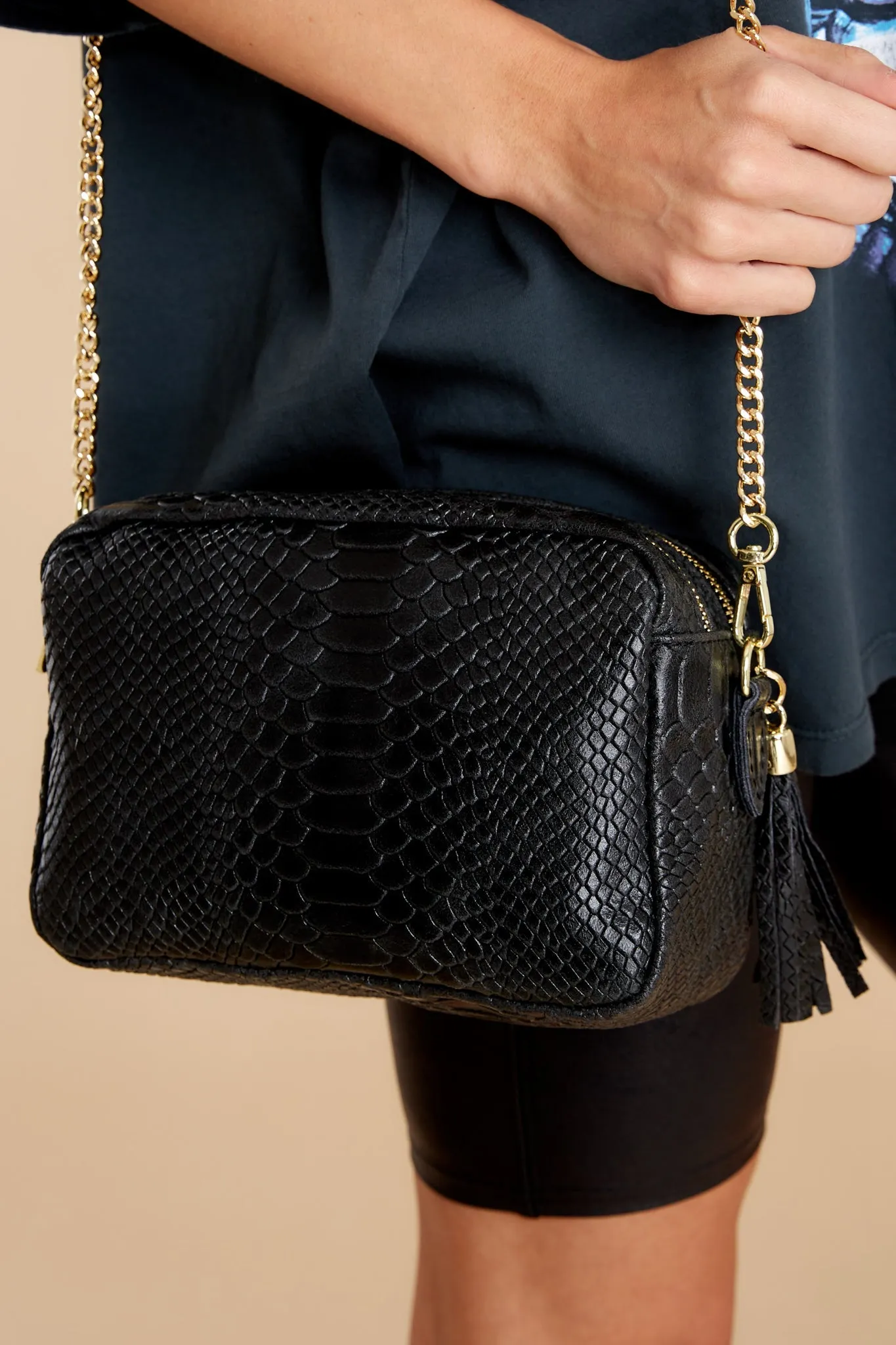 Mile A Minute Black Leather Bag