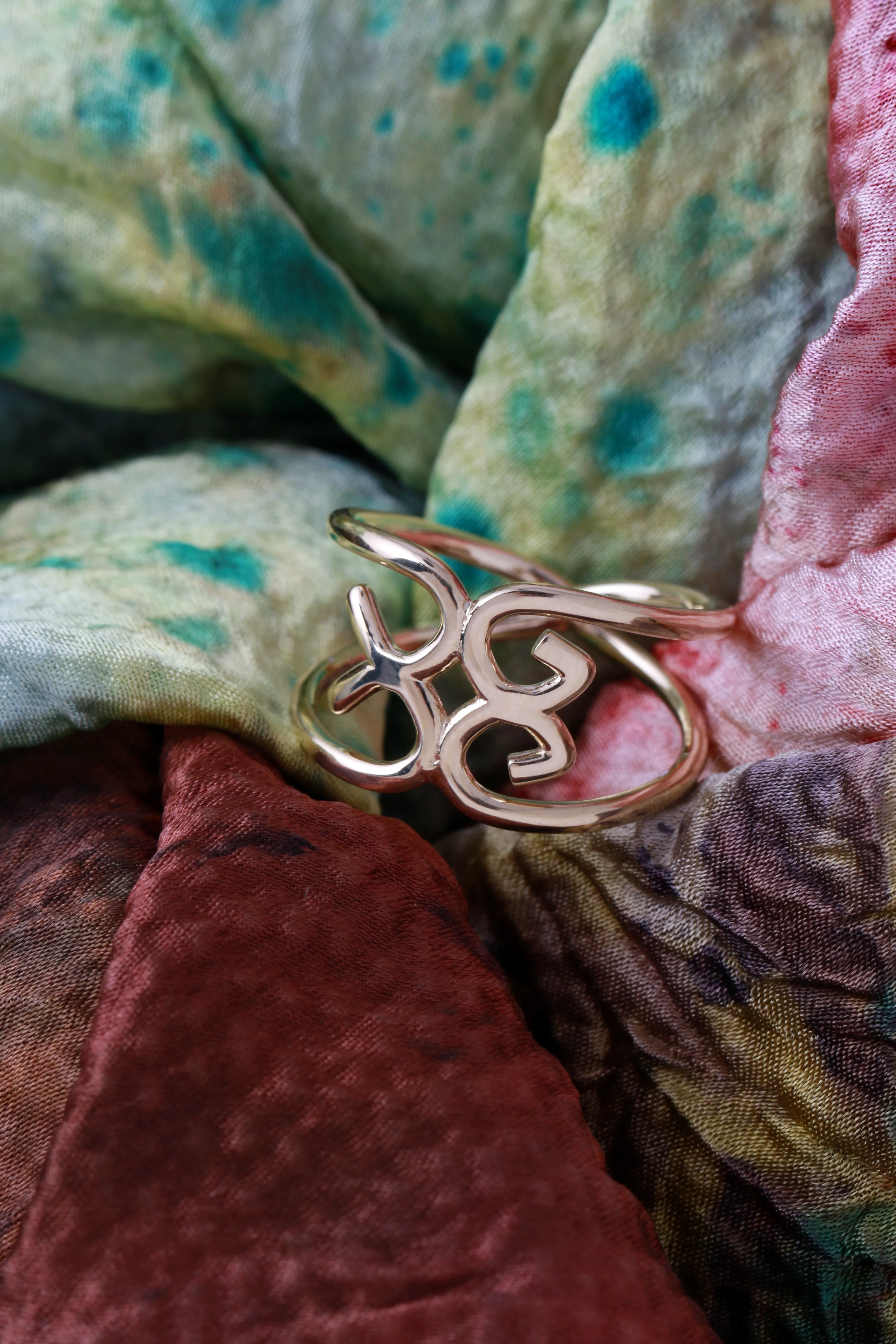 MJM x Yesaet Botanical Dyed Scarf and Mother Gaia Sterling Silver Ring Set