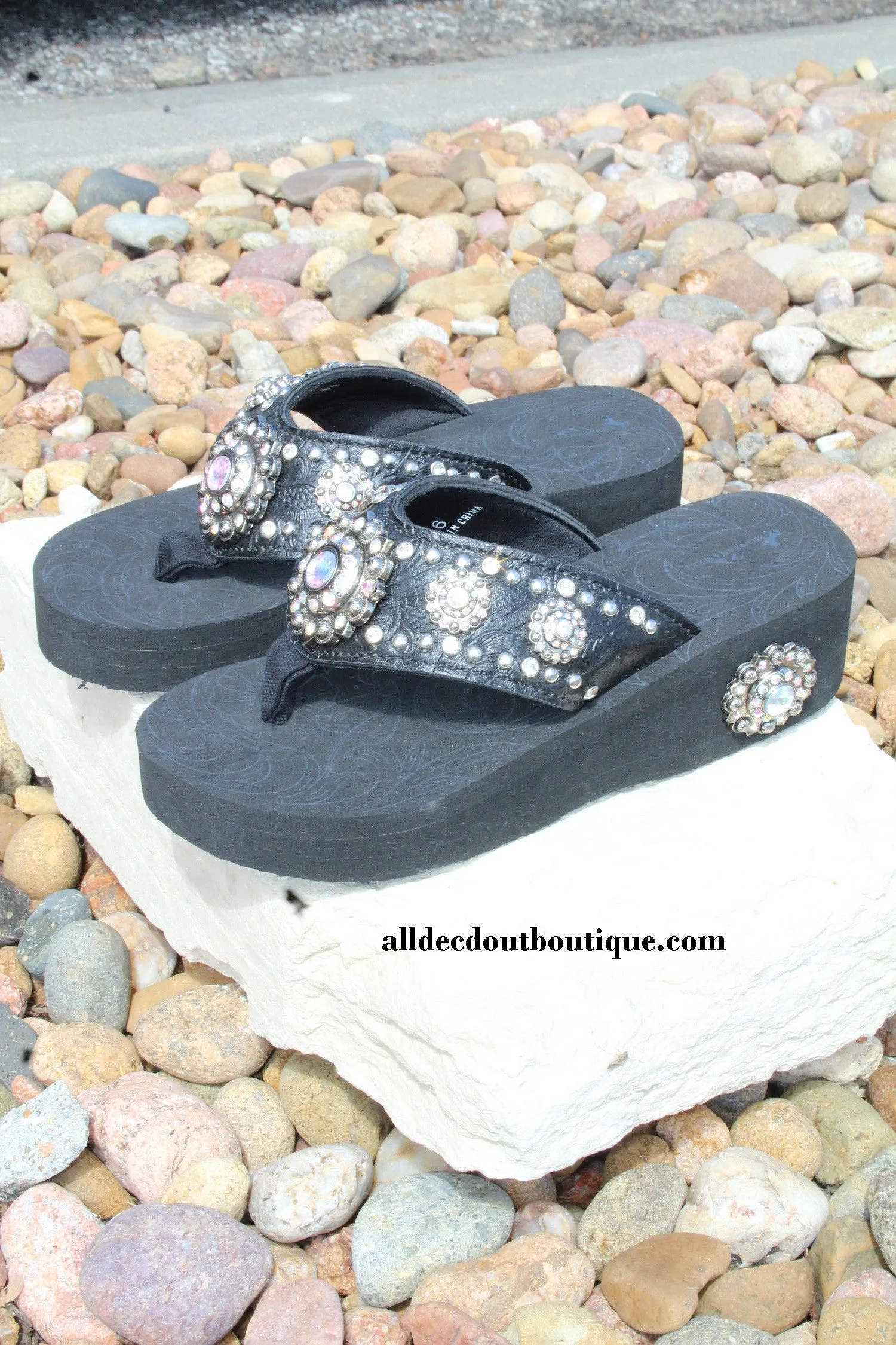 Montana West Concho Sandal Black