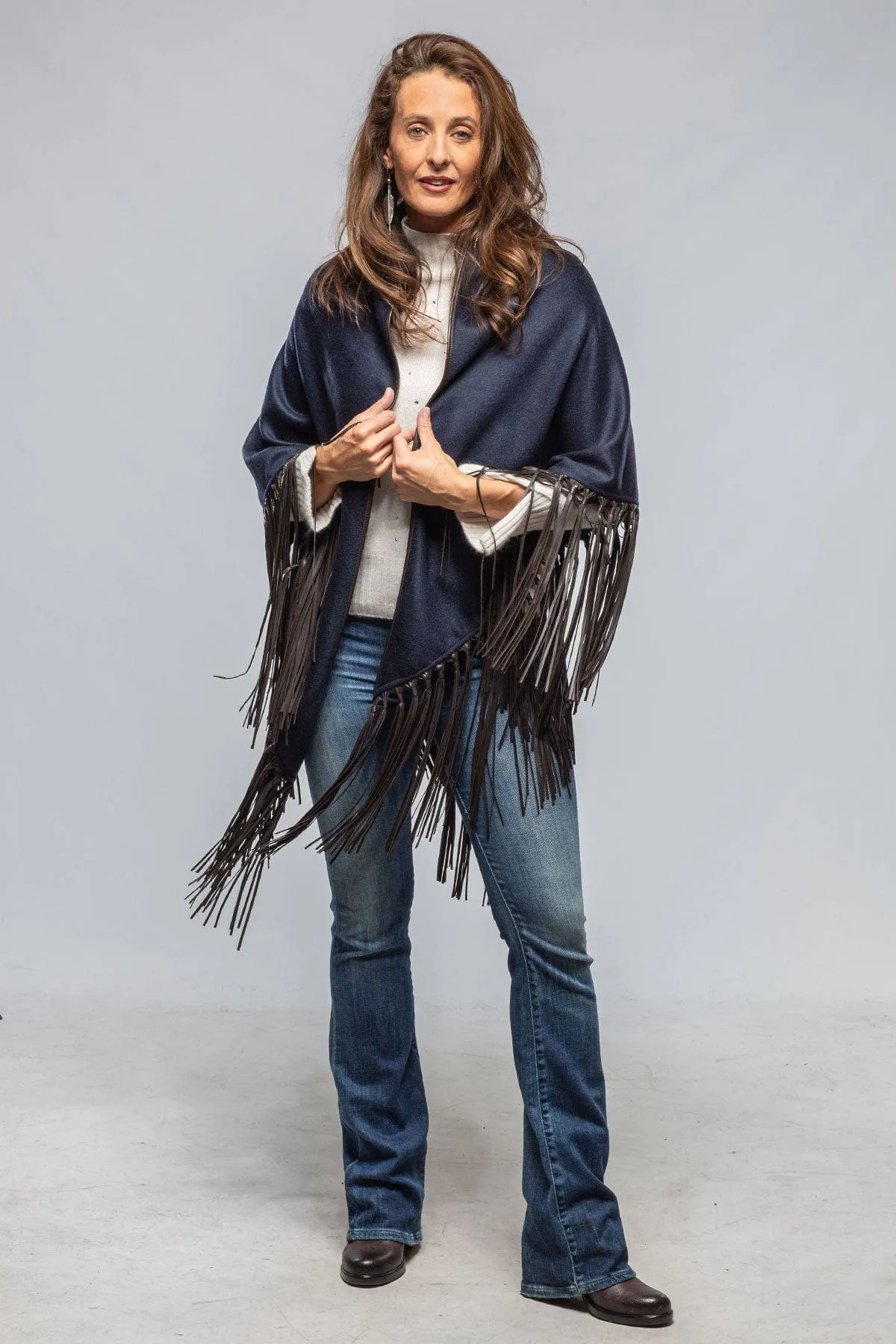 Ponderosa Reversible Cashmere Fringe Shawl In Midnight/ Black