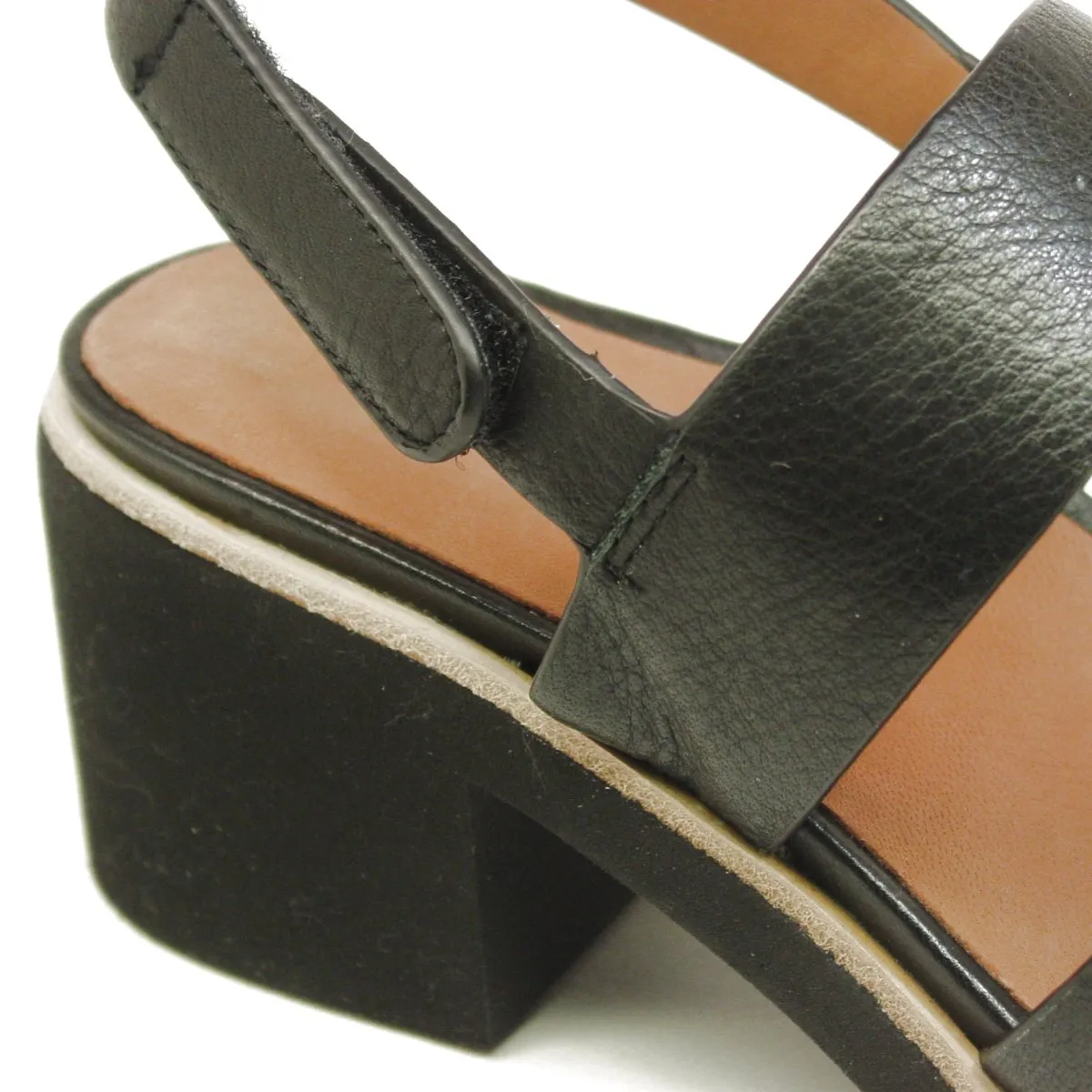 Quennell Black