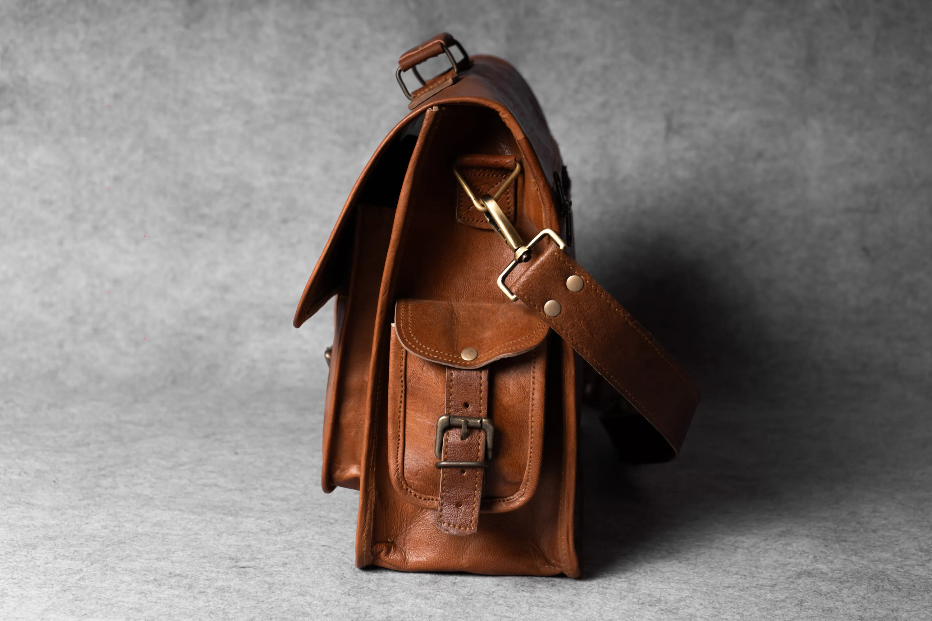 Retro Box Leather Messenger Bag