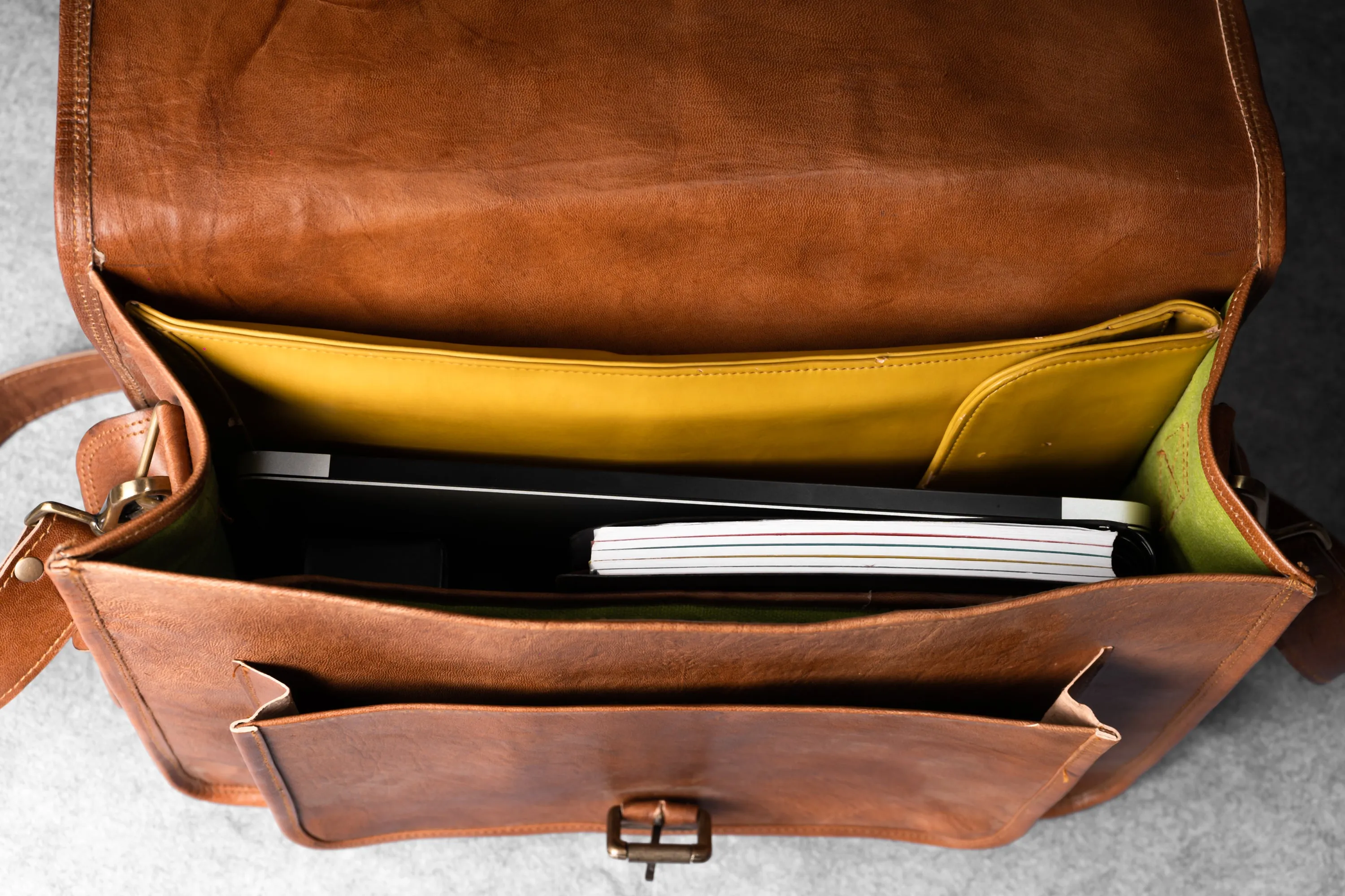 Retro Box Leather Messenger Bag