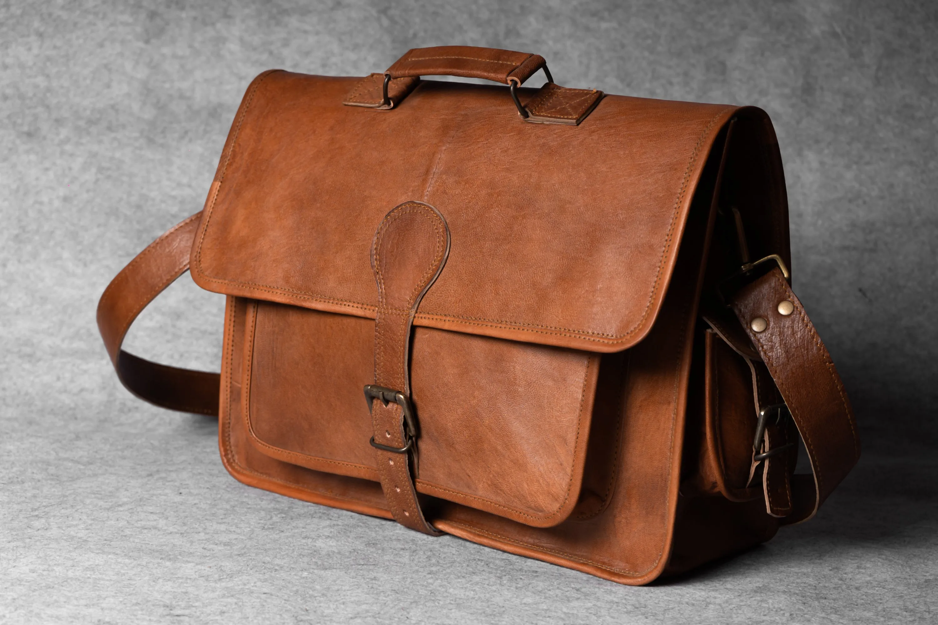 Retro Box Leather Messenger Bag