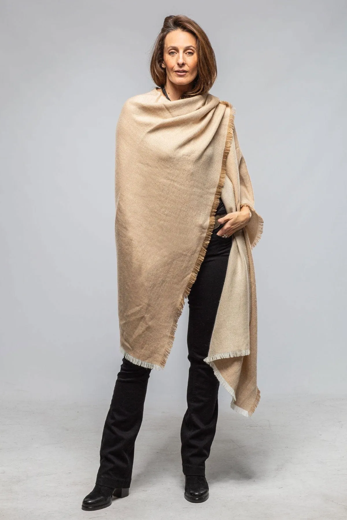 Sabina Cashmere Silk Cape In Camel