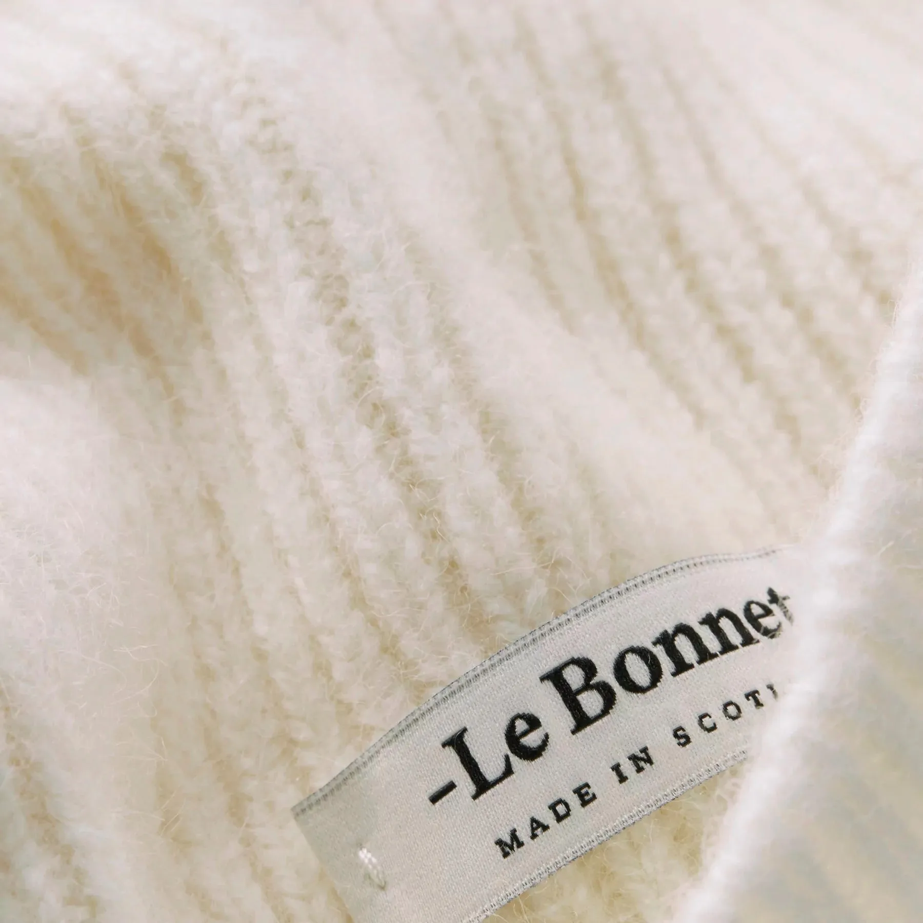 Scarves, Snow