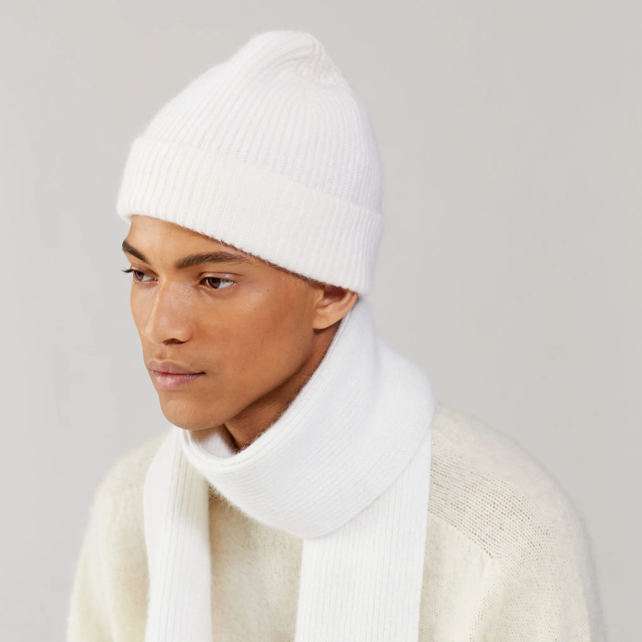Scarves, Snow