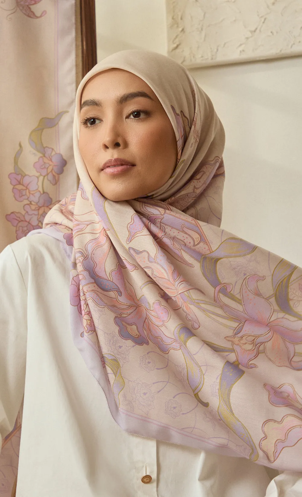 The Warisan dUCk Square Scarf in Damai
