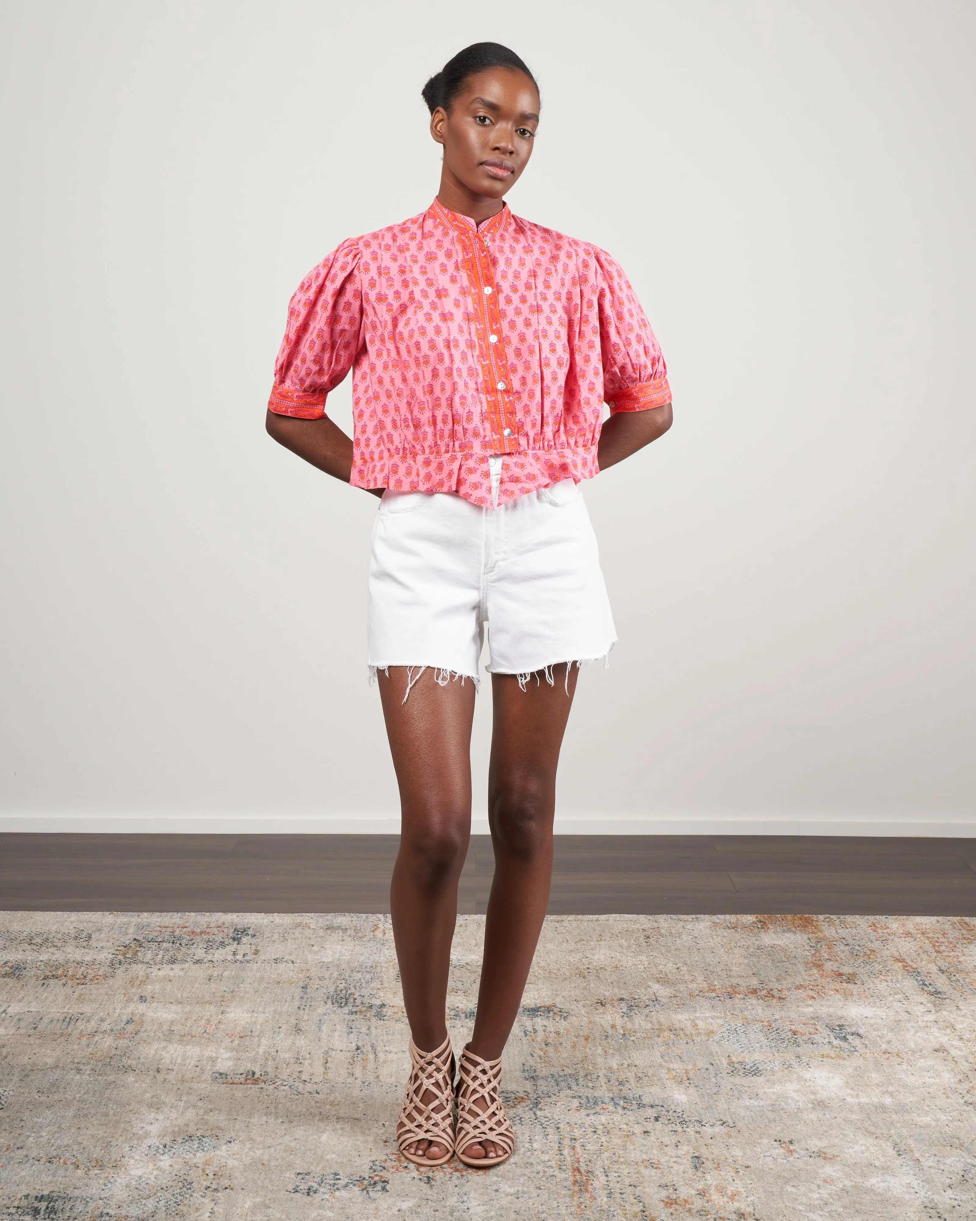 tomboy 4" short - white skies