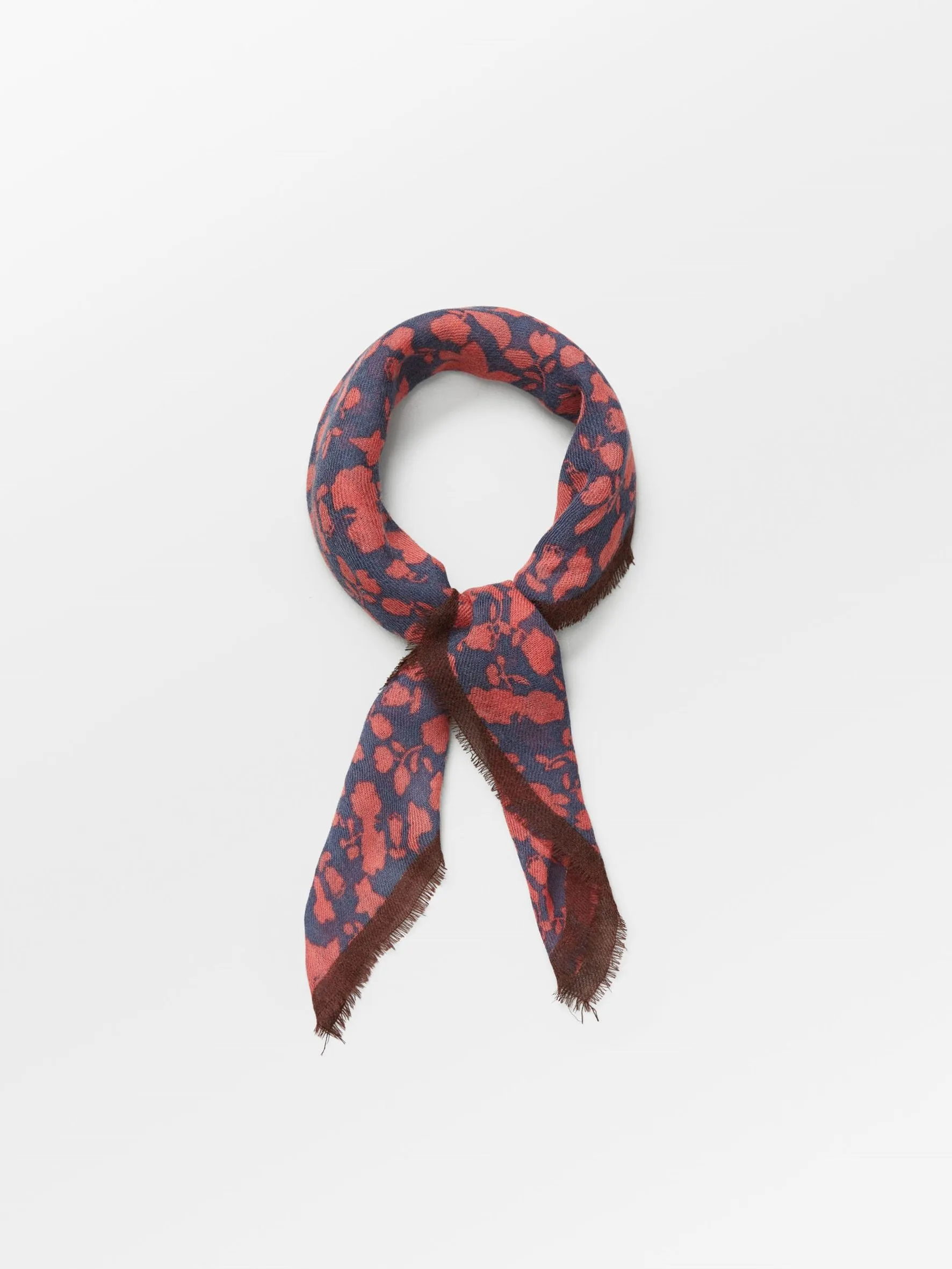 Wilda Wica Scarf