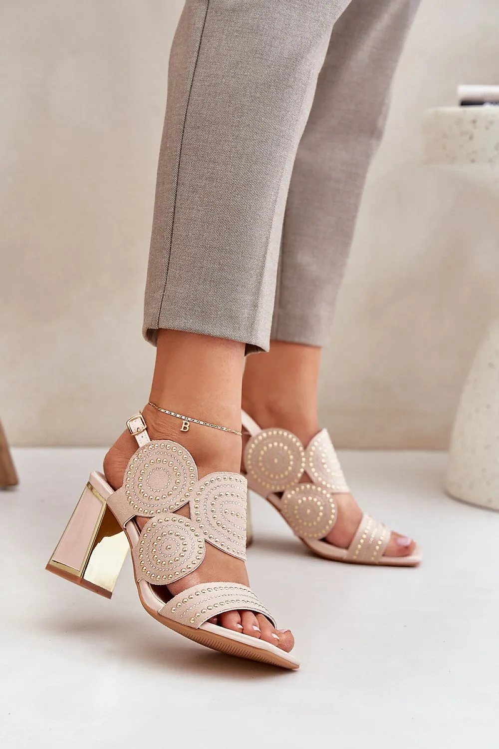 Women's heel sandals made of eco suede